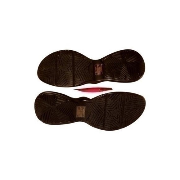 Juicy Couture Women's Red Ariella Knit Sneakers 7.5M - NWT - Picture 7 of 9